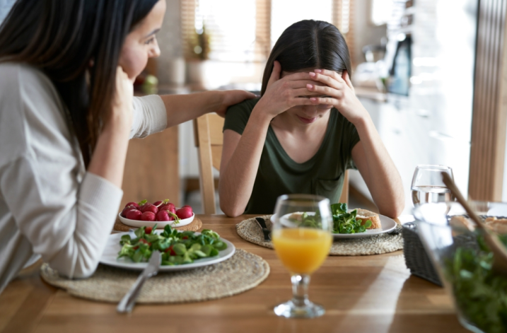 How Disordered Eating Patterns Develop and What Helps